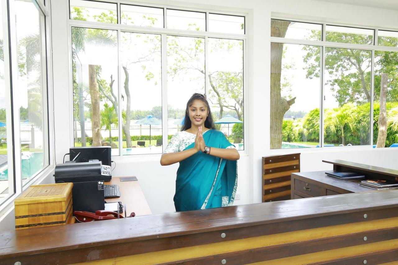 ดียา ดาฮารา รีสอร์ต Hotel ยาลา ภายนอก รูปภาพ