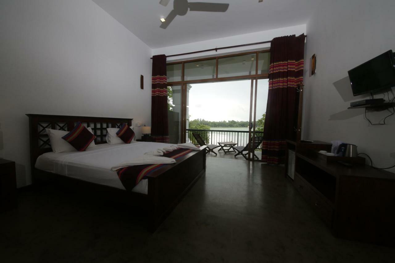 ดียา ดาฮารา รีสอร์ต Hotel ยาลา ภายนอก รูปภาพ